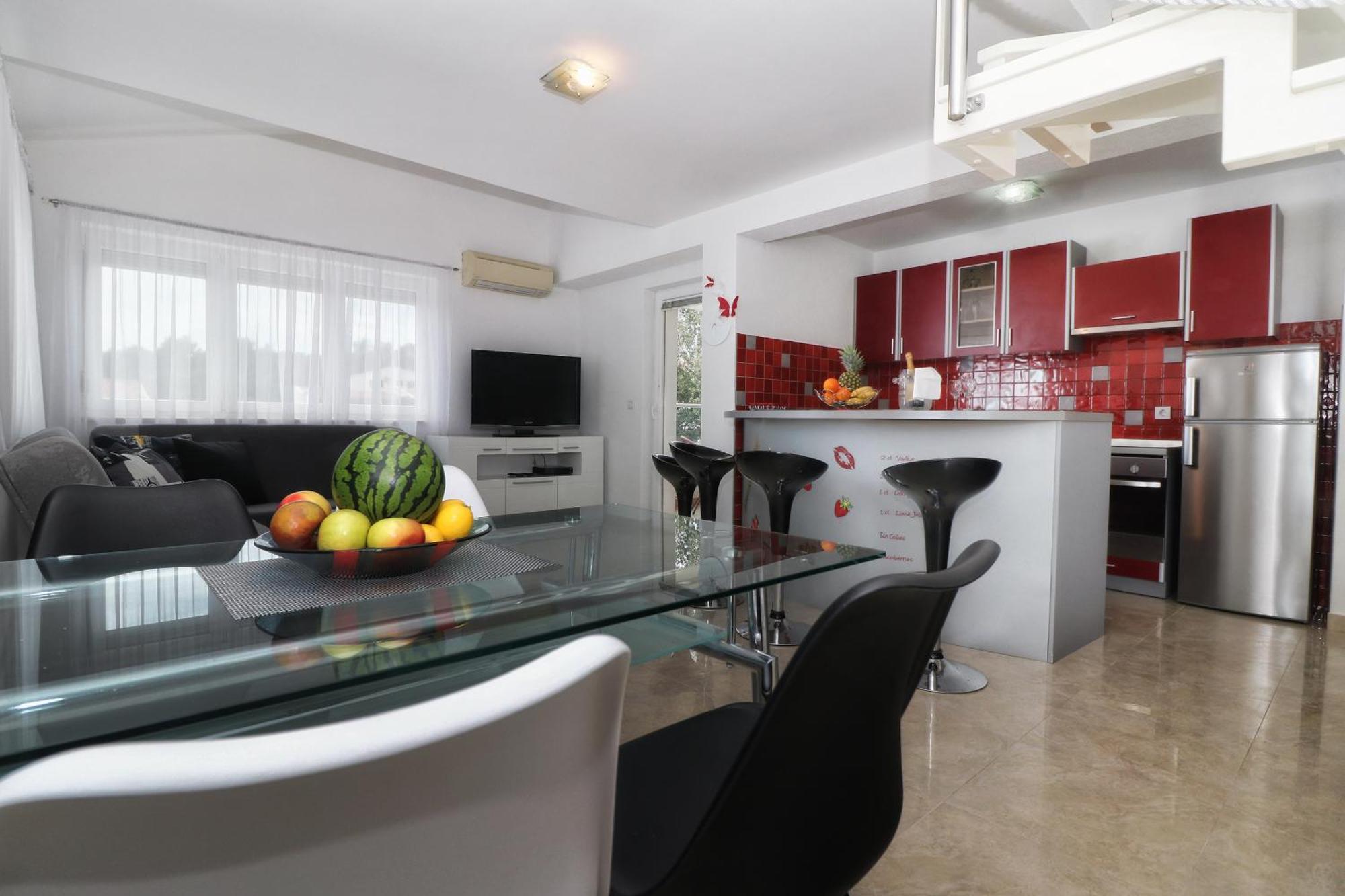 Link Apartment *