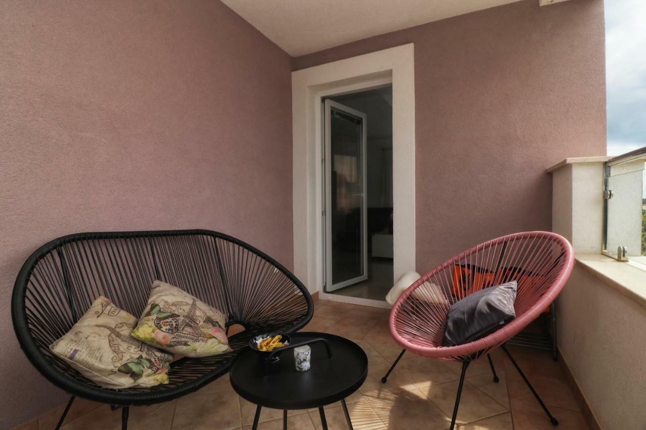 Link Apartment